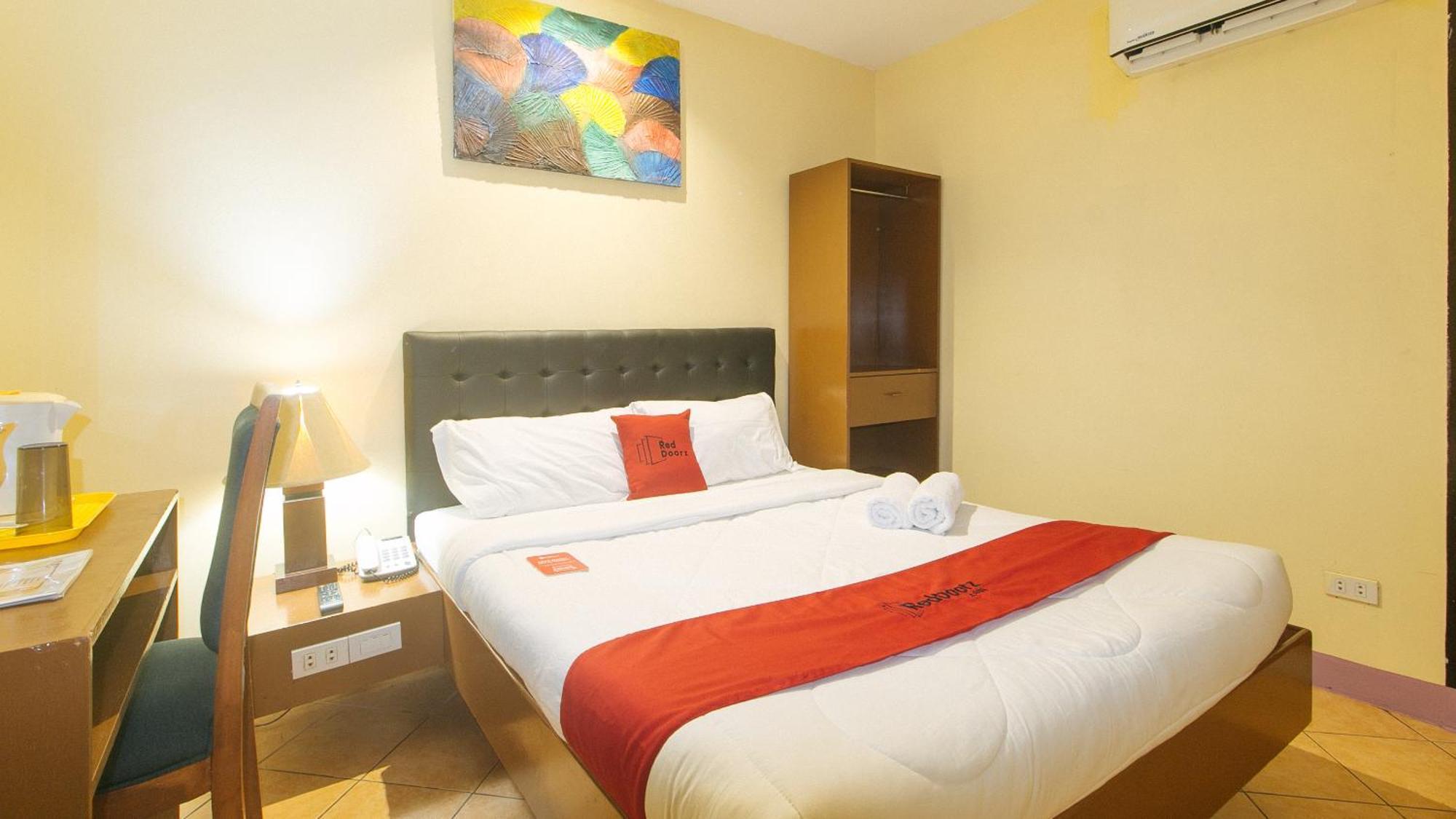 OYO 902 Comfy Inn Manila Exterior foto