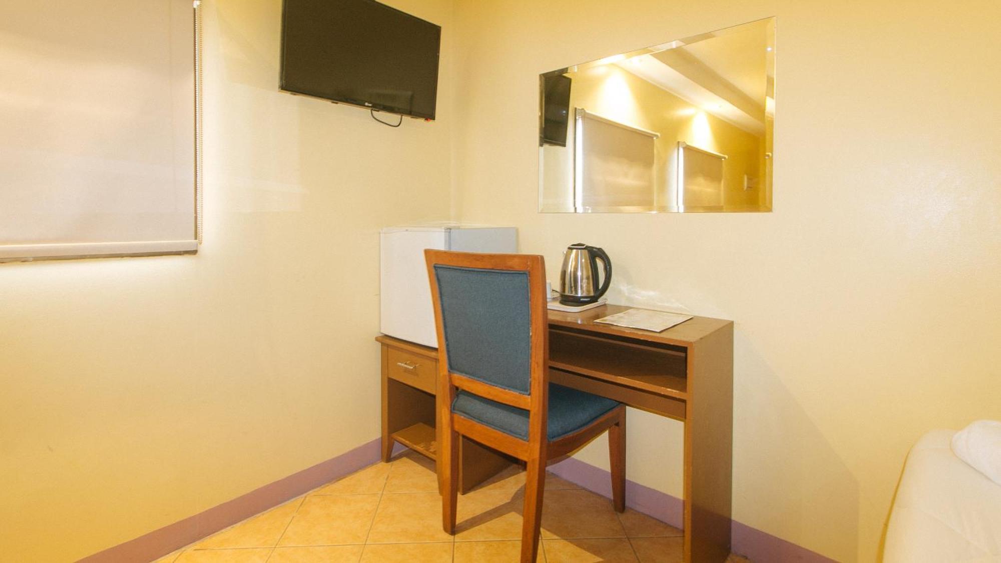 OYO 902 Comfy Inn Manila Exterior foto
